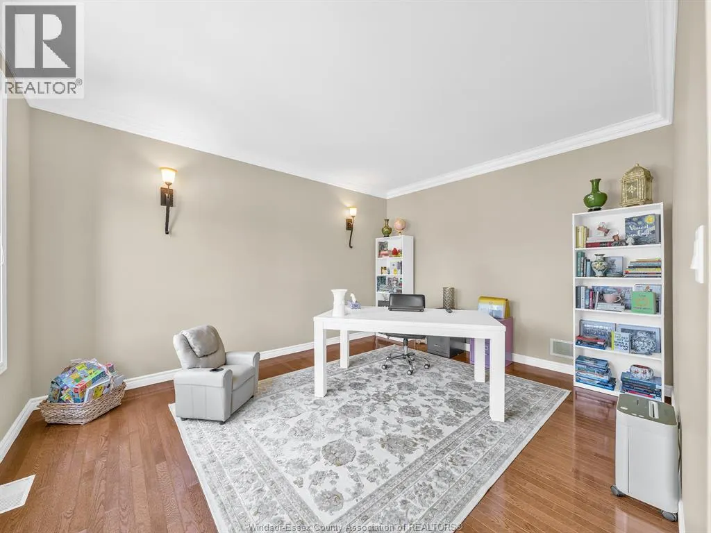 1049 HUNTINGTON BOULEVARD