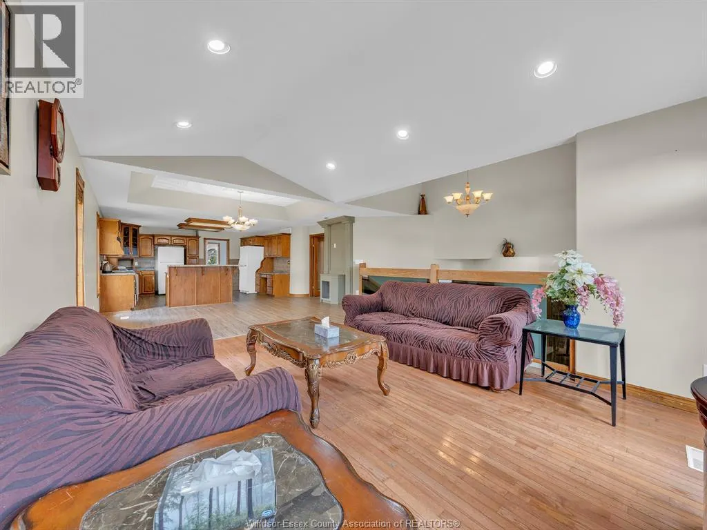 43 Sandy Lake DRIVE