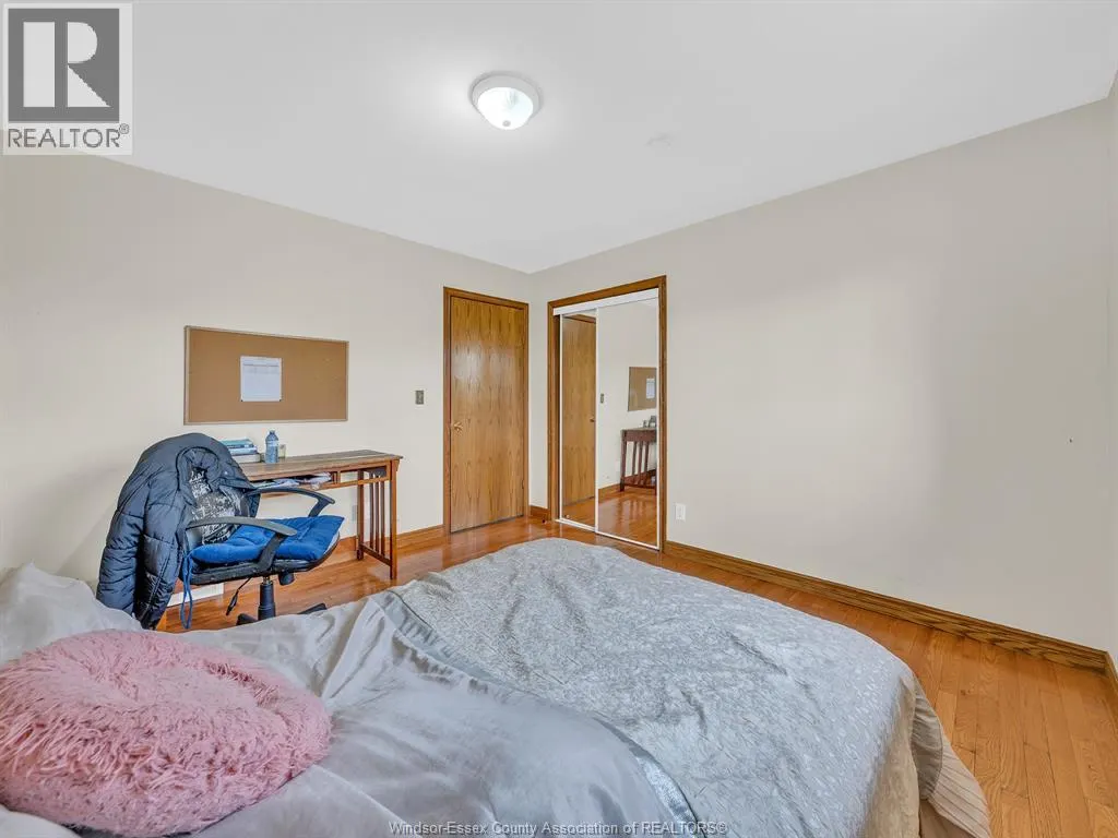 43 Sandy Lake DRIVE