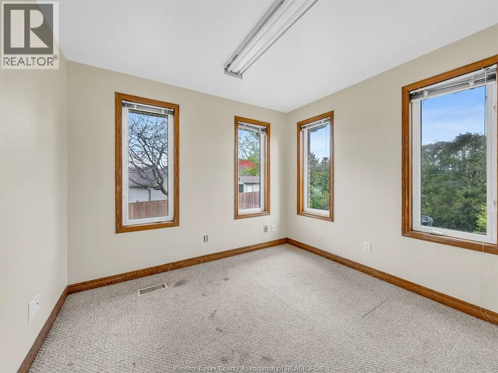 43 Sandy Lake DRIVE