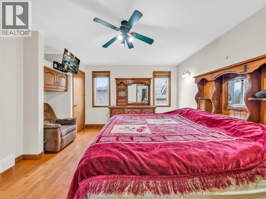 43 Sandy Lake DRIVE