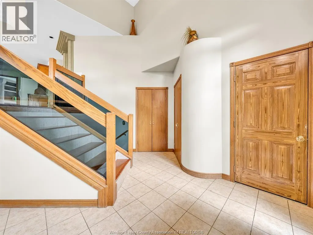 43 Sandy Lake DRIVE