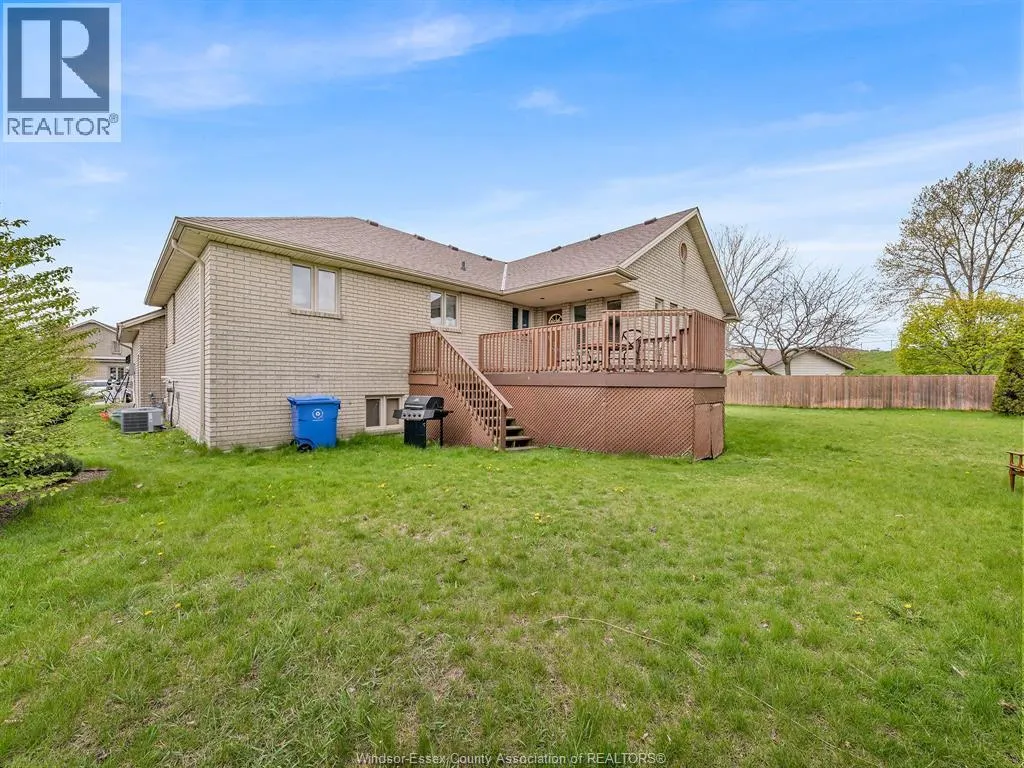 43 Sandy Lake DRIVE