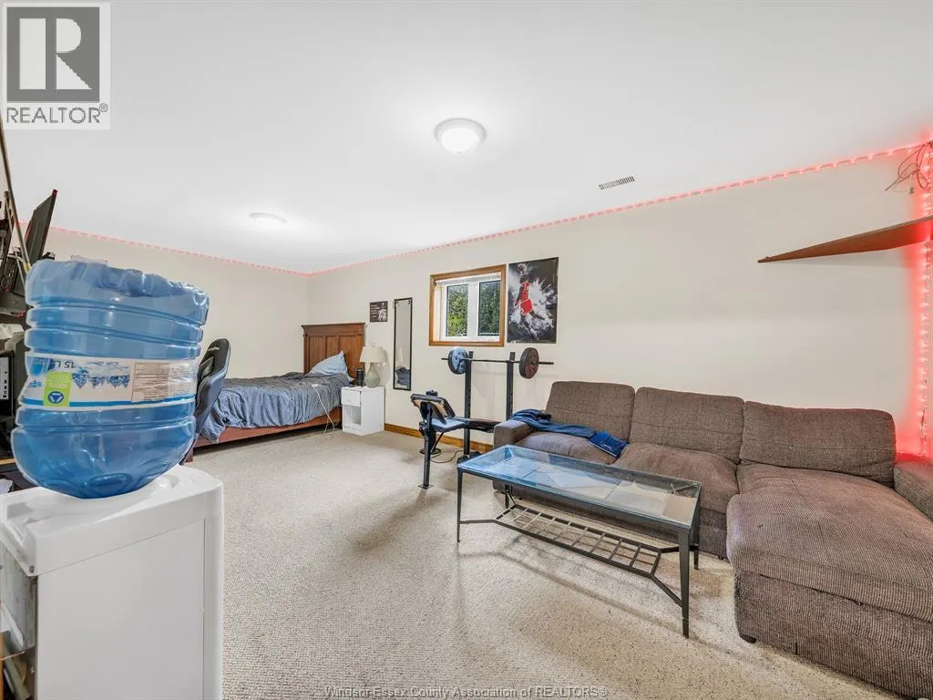 43 Sandy Lake DRIVE