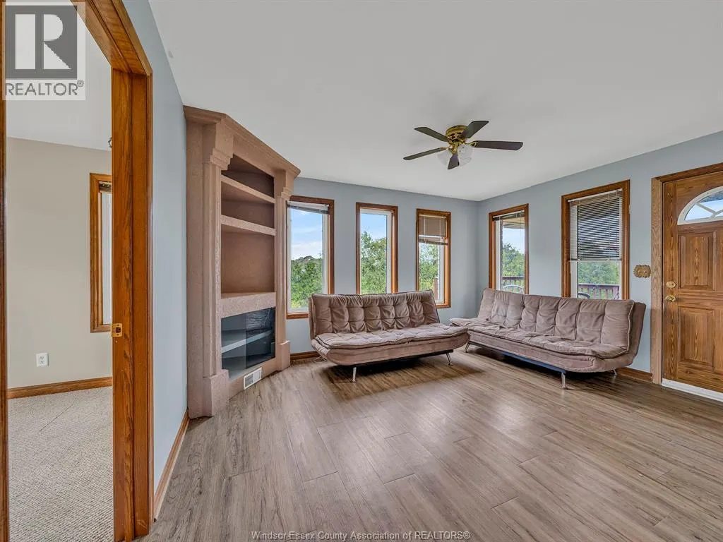 43 Sandy Lake DRIVE