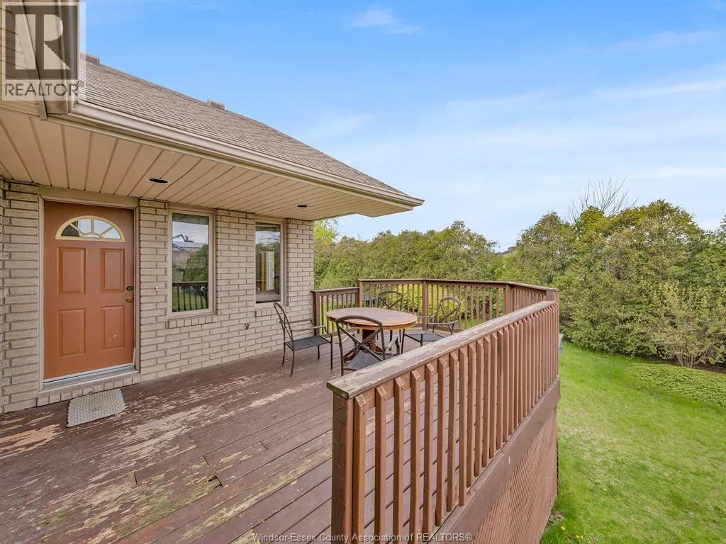 43 Sandy Lake DRIVE