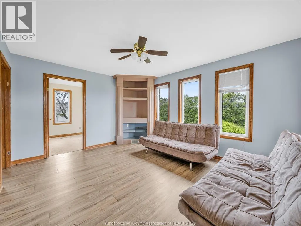 43 Sandy Lake DRIVE