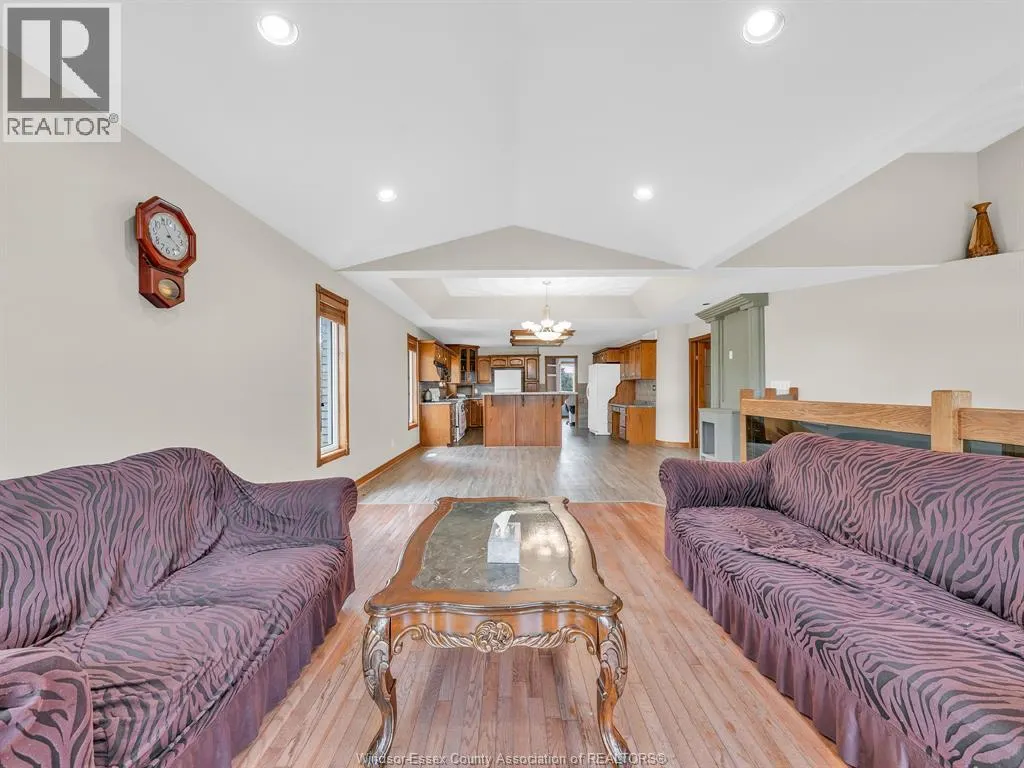 43 Sandy Lake DRIVE