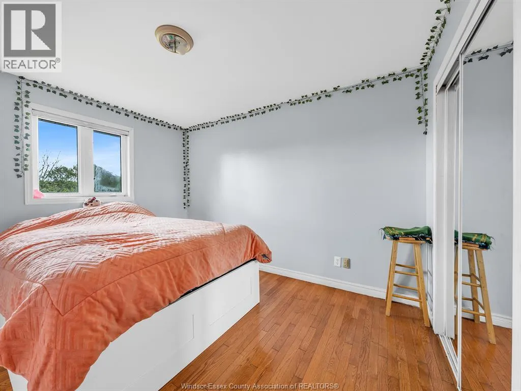 43 Sandy Lake DRIVE
