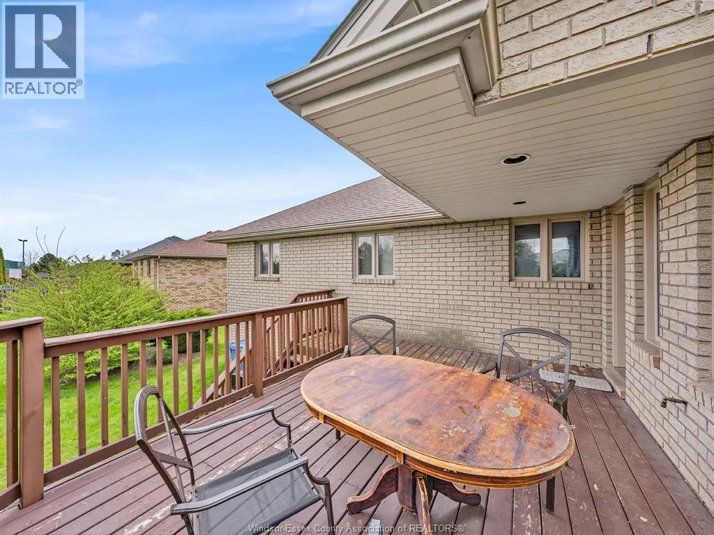43 Sandy Lake DRIVE