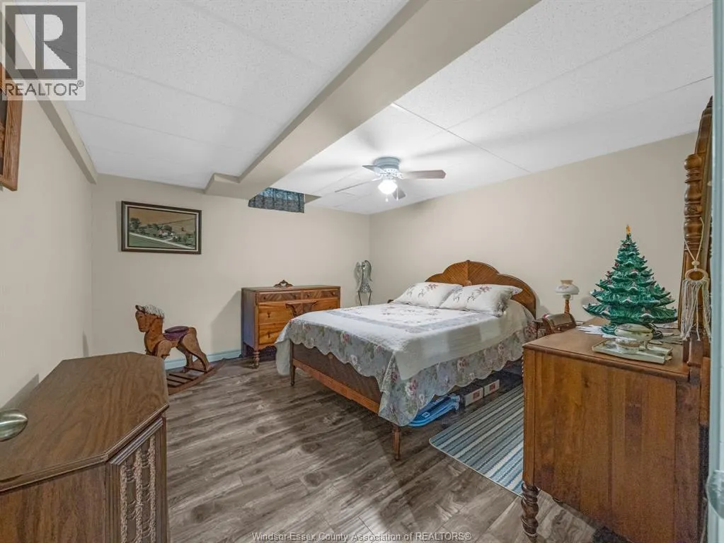 74 GOSFIELD TOWNLINE West