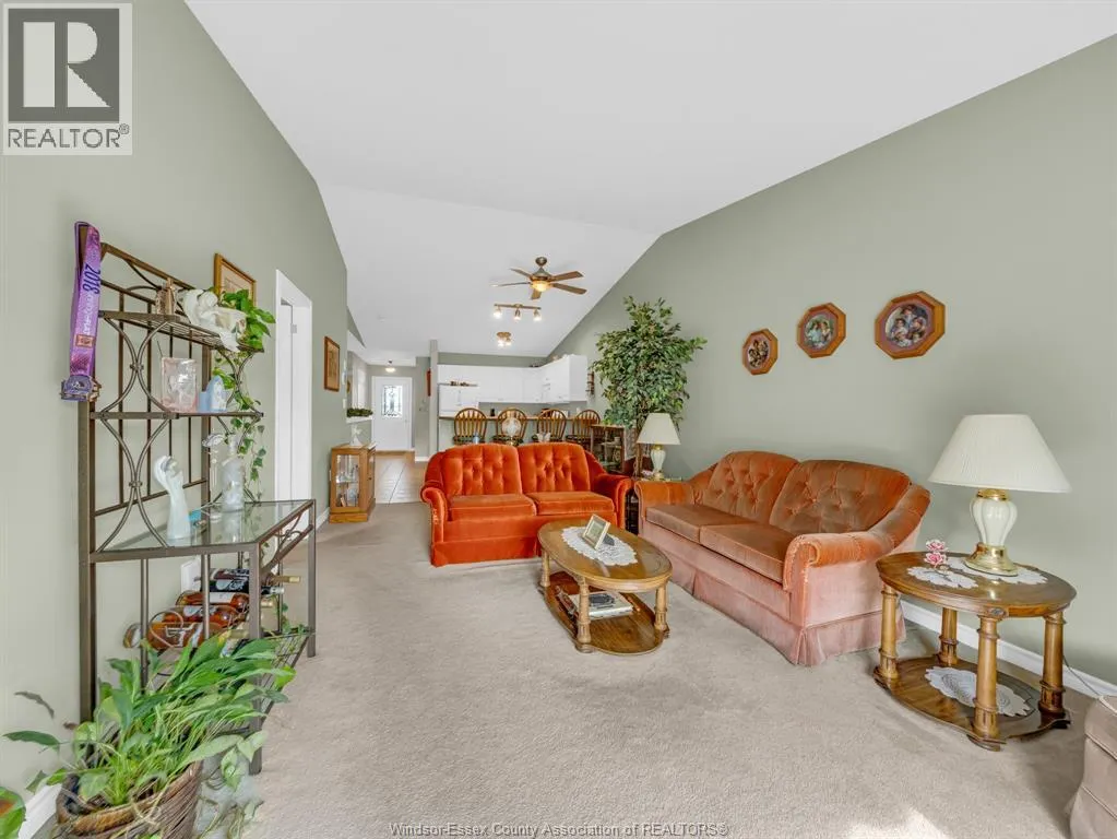 74 GOSFIELD TOWNLINE West