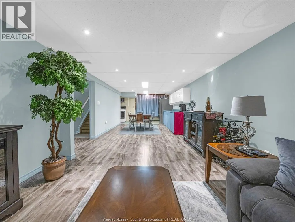 74 GOSFIELD TOWNLINE West