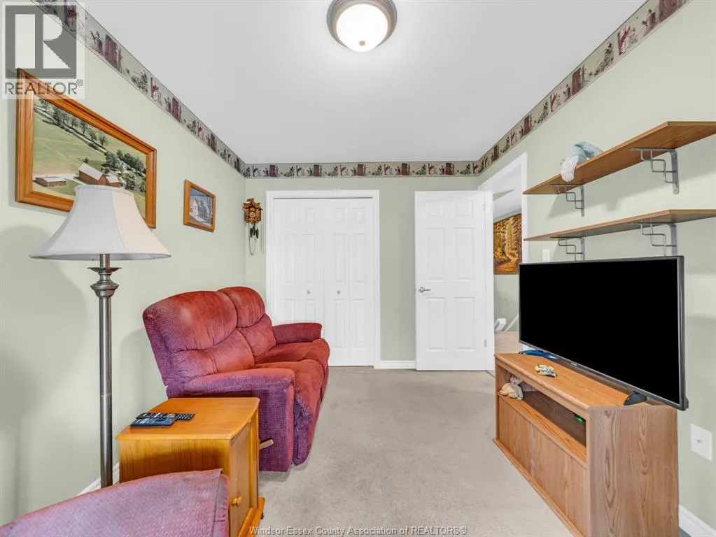 74 GOSFIELD TOWNLINE West