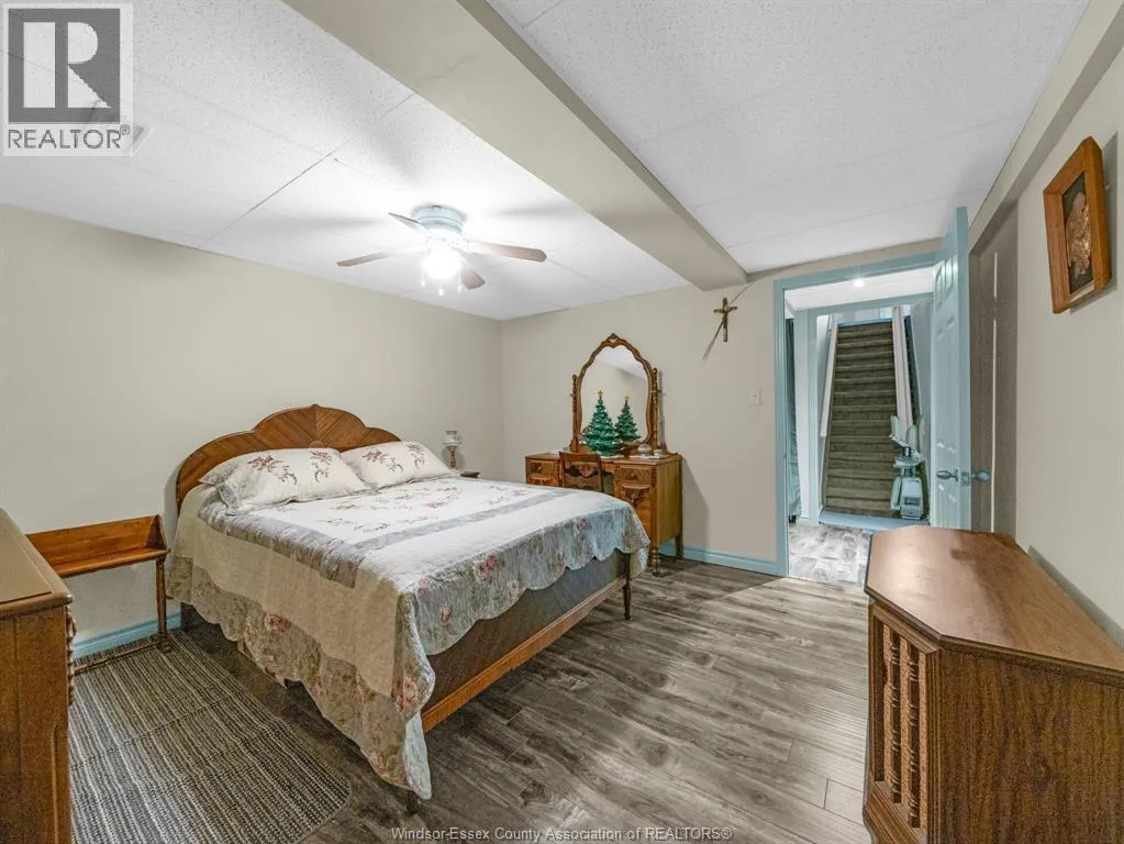 74 GOSFIELD TOWNLINE West