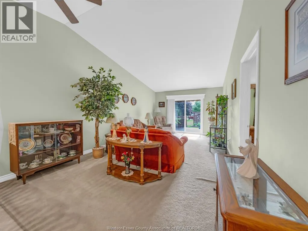 74 GOSFIELD TOWNLINE West