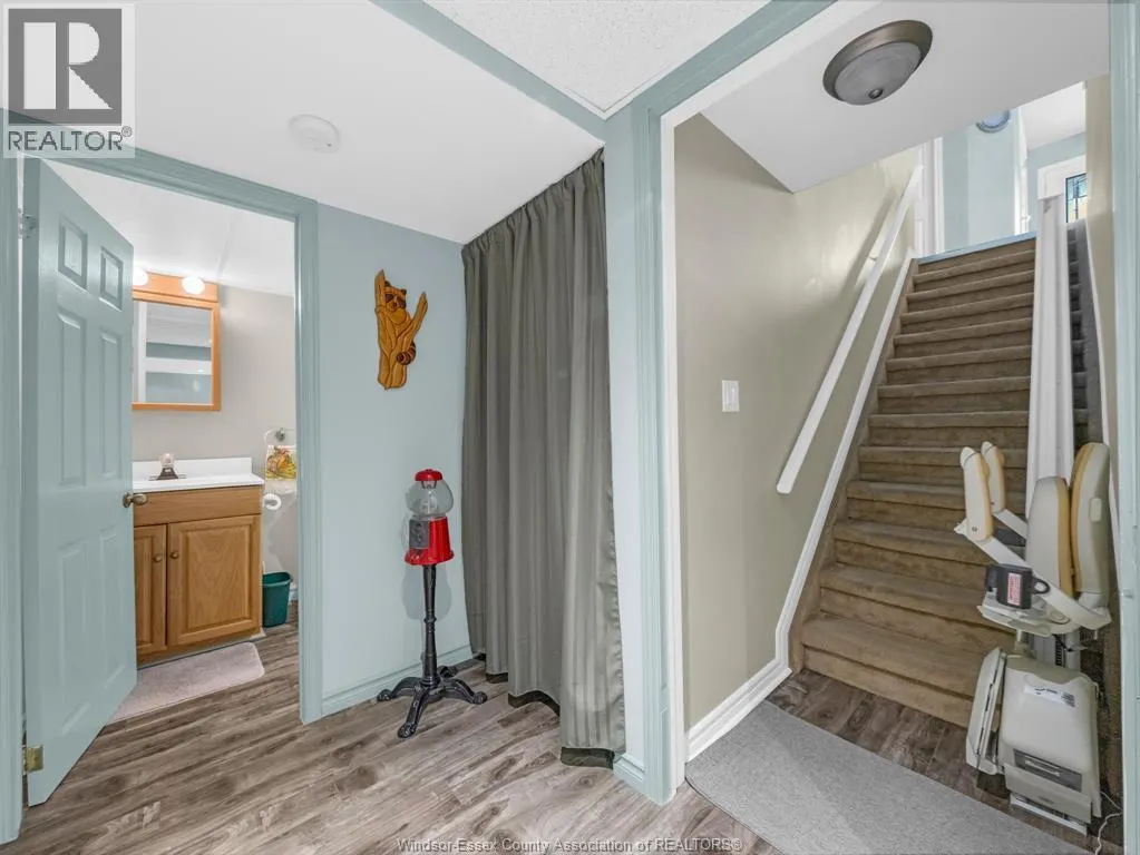 74 GOSFIELD TOWNLINE West