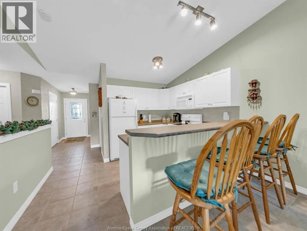 74 GOSFIELD TOWNLINE West
