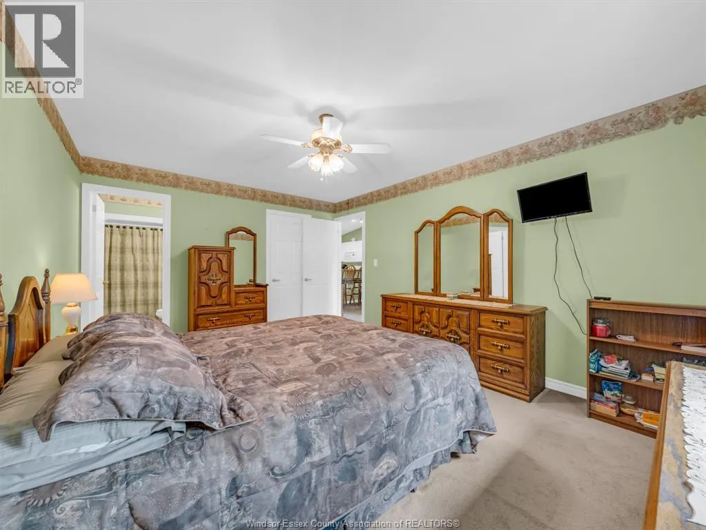 74 GOSFIELD TOWNLINE West