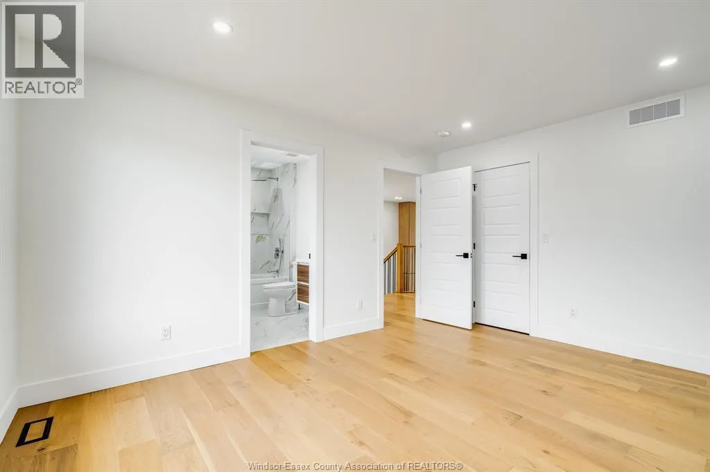 225 Cowan COURT