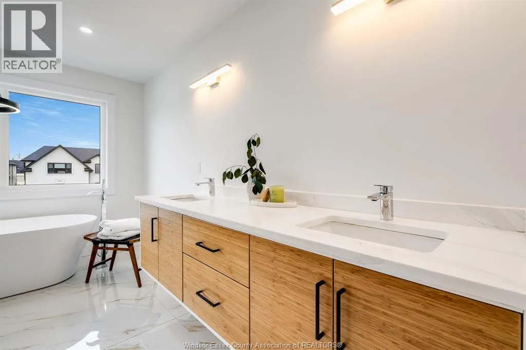 225 Cowan COURT