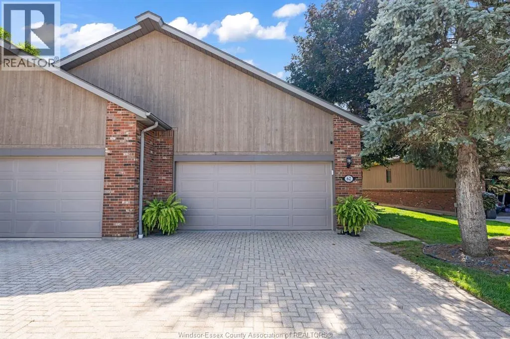 62 Fairway CRESCENT
