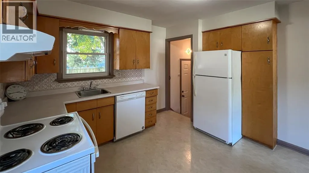 144 GREY CRESCENT