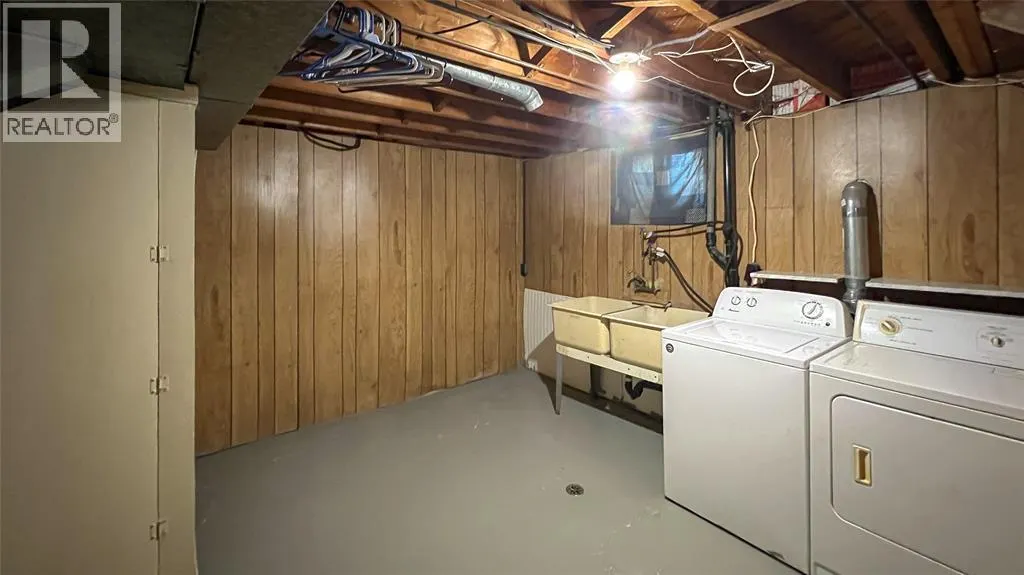 144 GREY CRESCENT