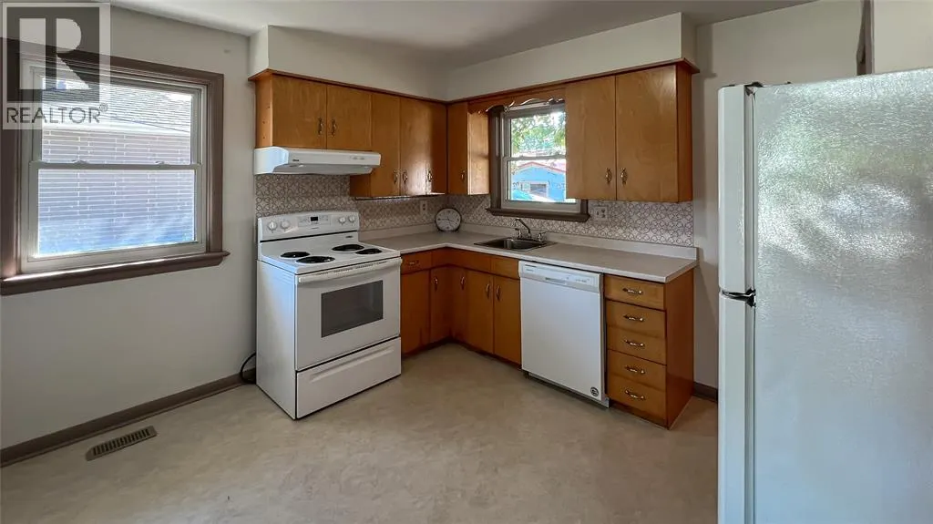144 GREY CRESCENT