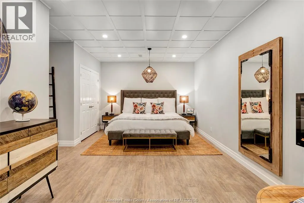 67 RED OAK