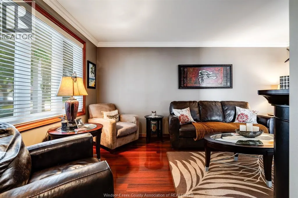 2677 Robert ROAD