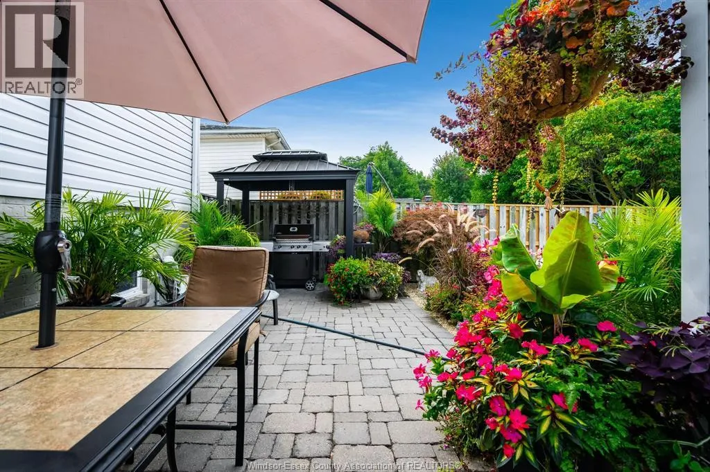2677 Robert ROAD