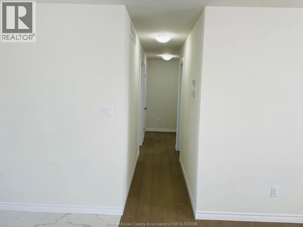 393 MULBERRY LANE