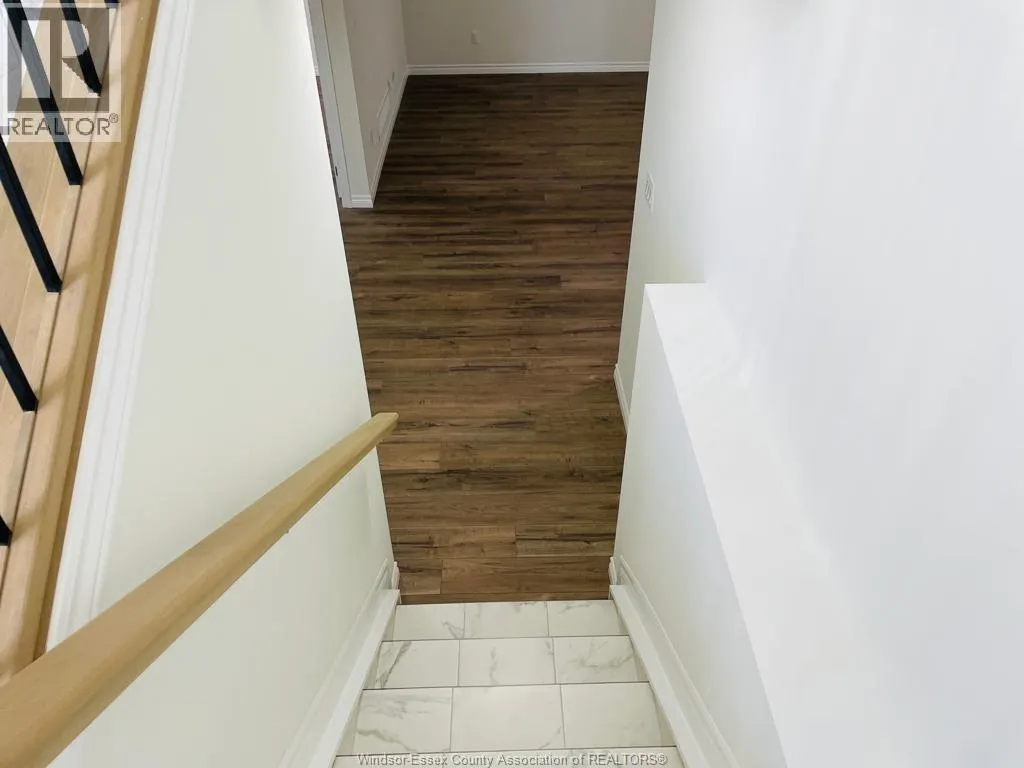 393 MULBERRY LANE