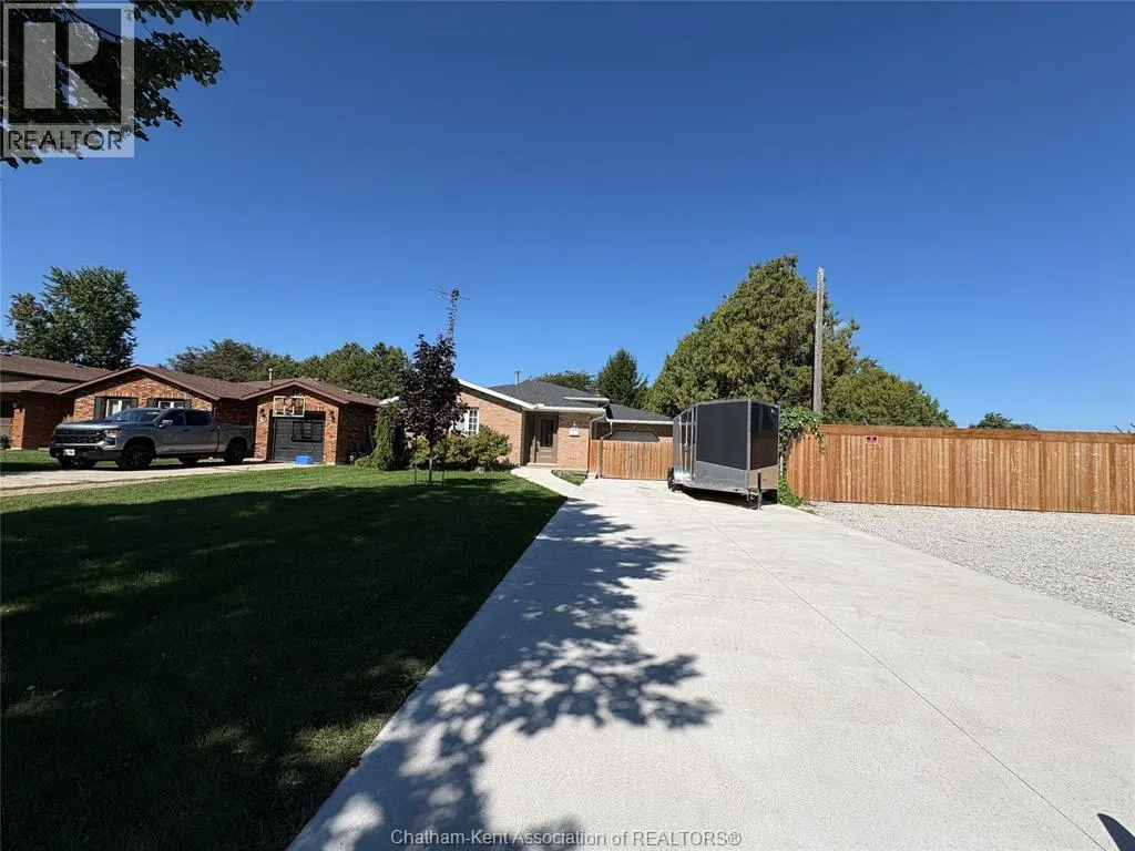 461 McNaughton AVENUE West