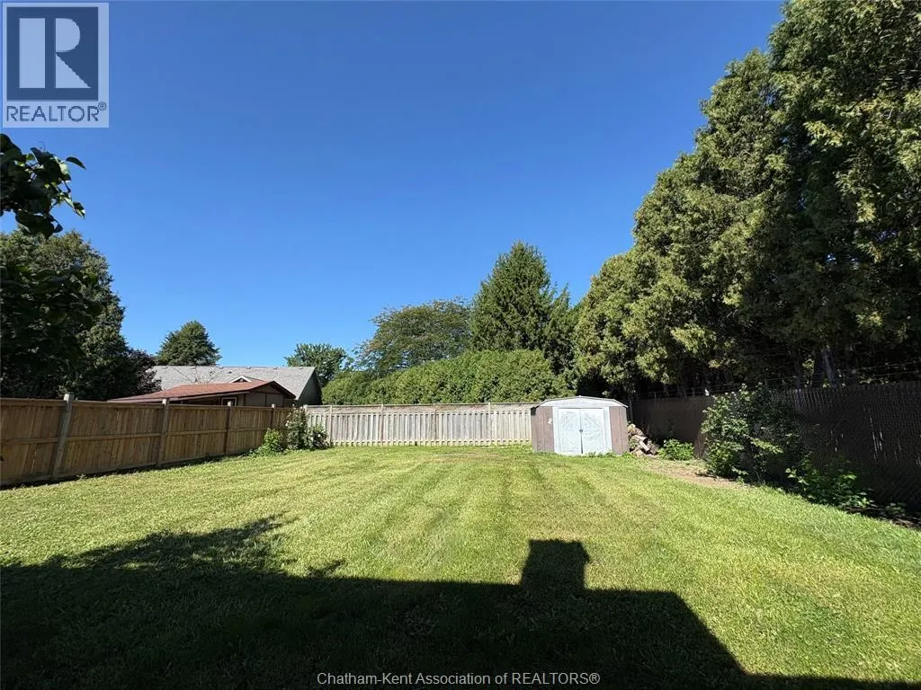 461 McNaughton AVENUE West