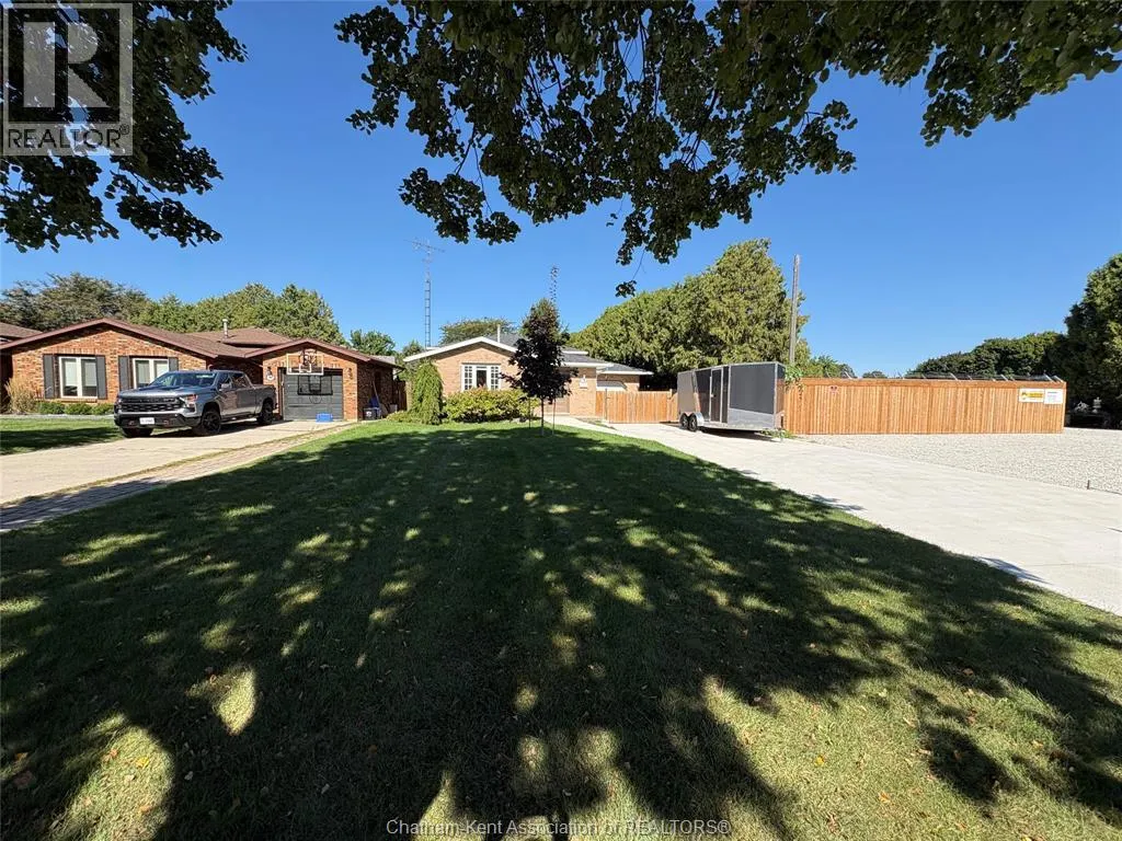 461 McNaughton AVENUE West