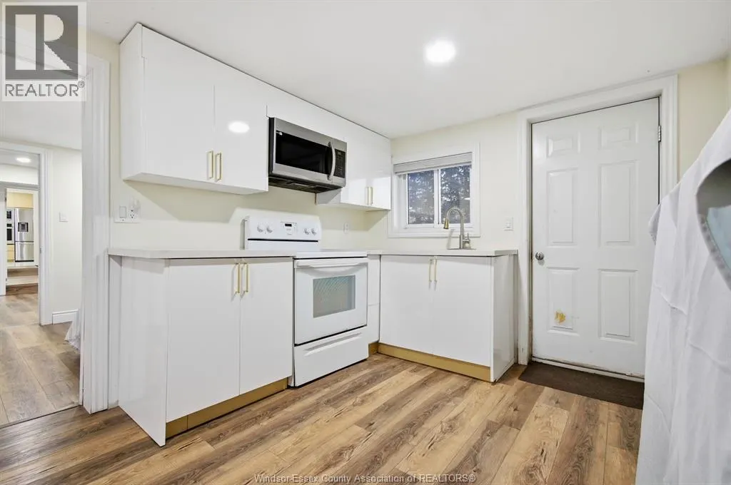 684 TALBOT ROAD Unit# MAIN