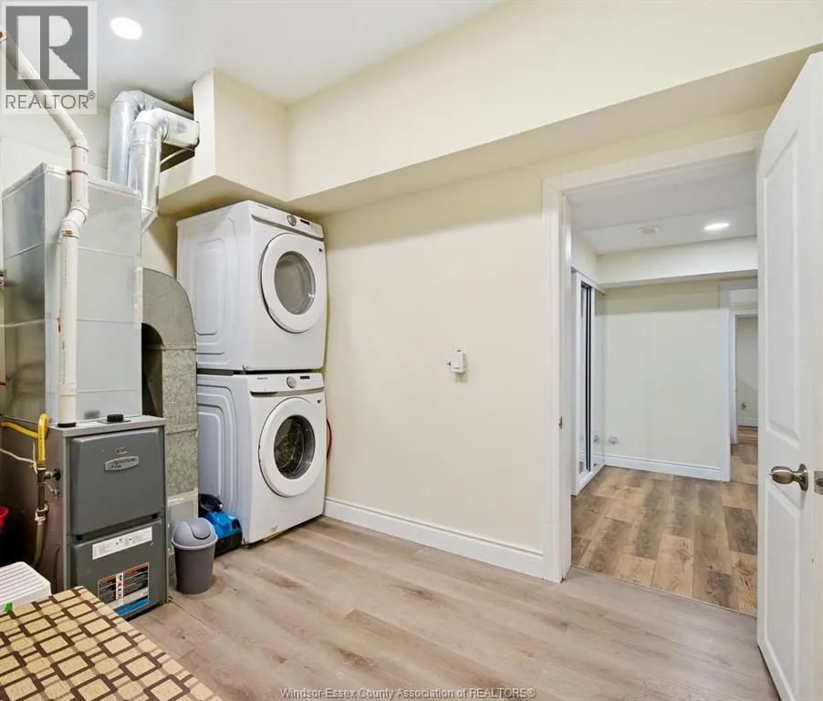 684 TALBOT ROAD Unit# MAIN