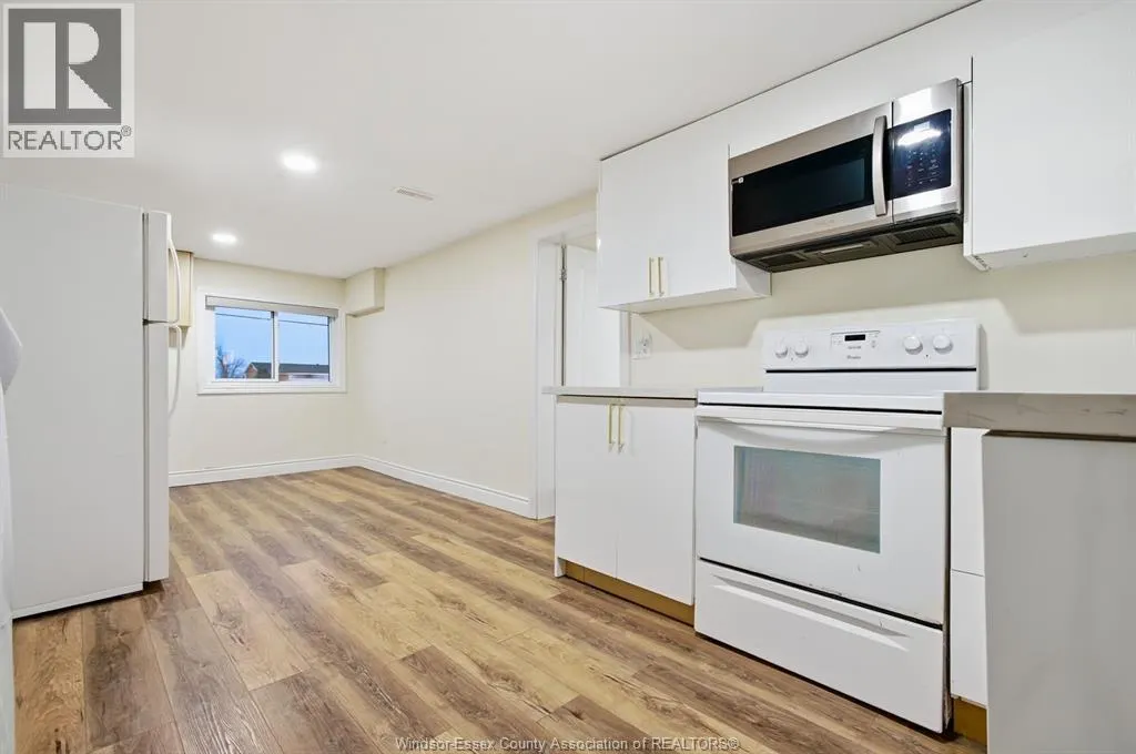 684 TALBOT ROAD Unit# MAIN