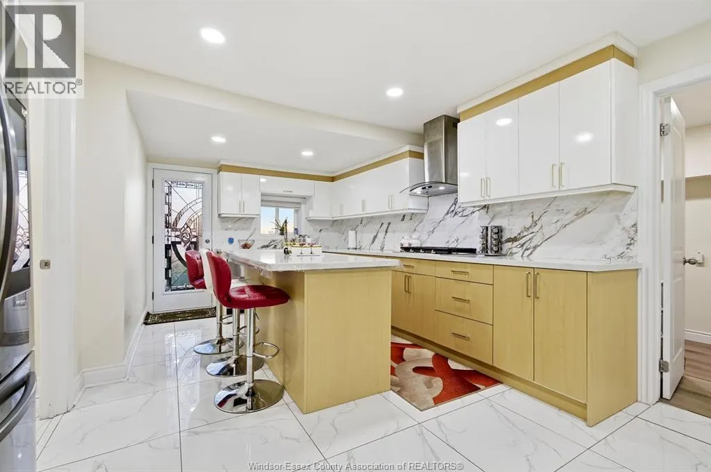 684 TALBOT ROAD Unit# MAIN