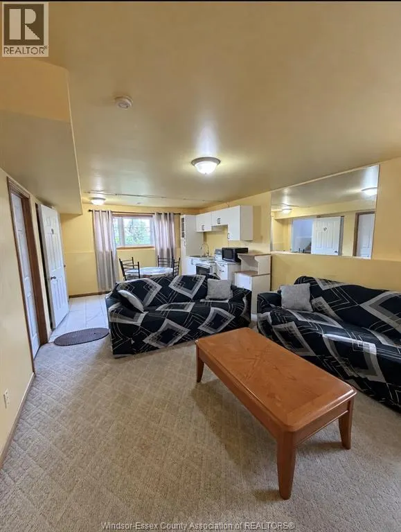 5 ALLEN COURT