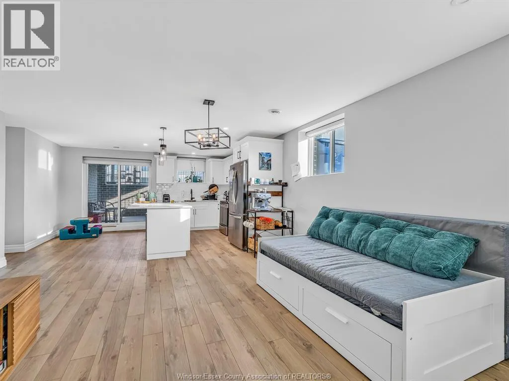 54 REDWOOD Unit# A,B