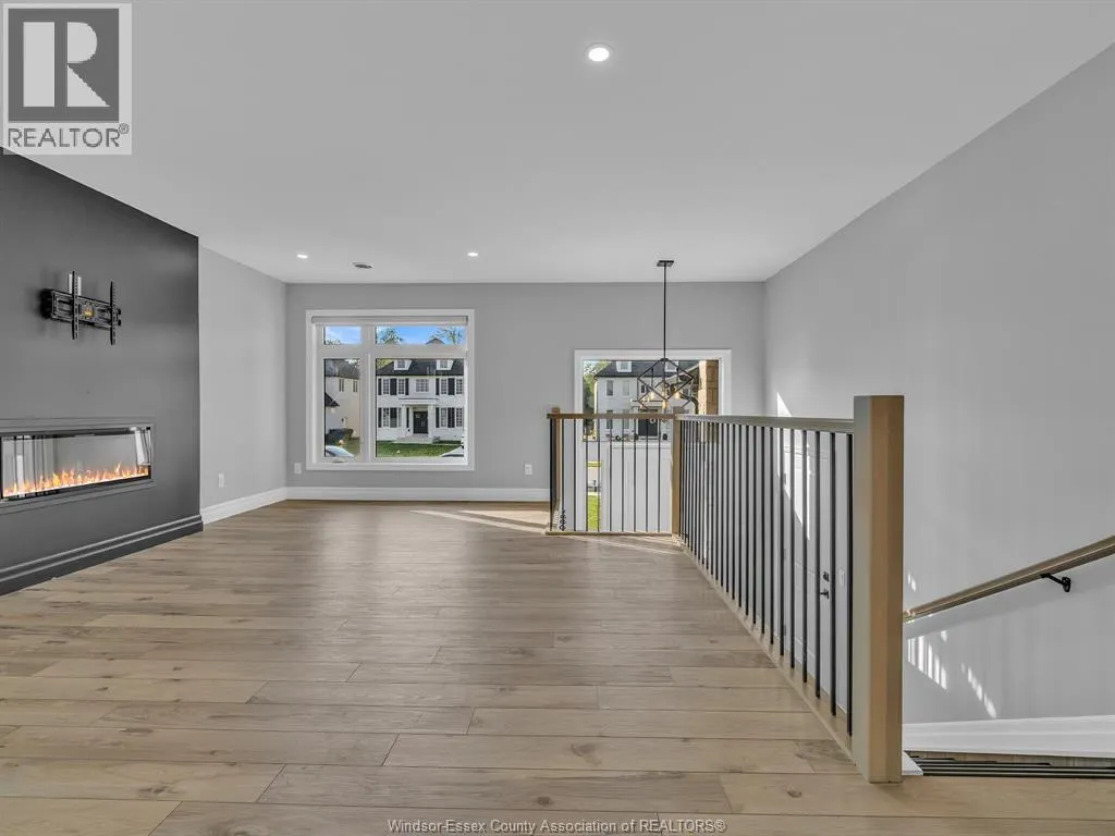 54 REDWOOD Unit# A,B