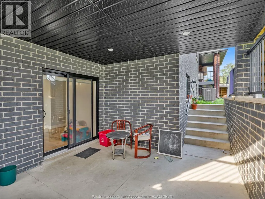 54 REDWOOD Unit# A,B