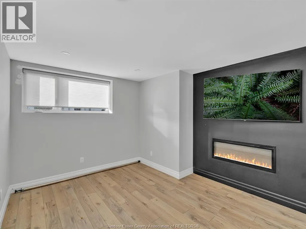 54 REDWOOD Unit# A,B