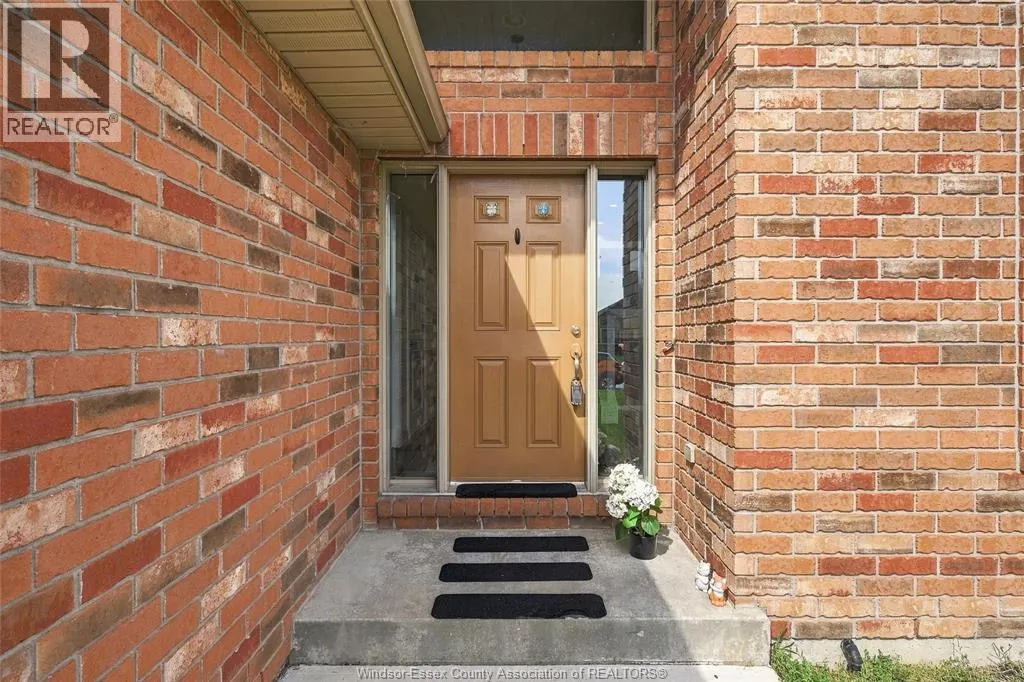 1364 MATTHEW CRESCENT