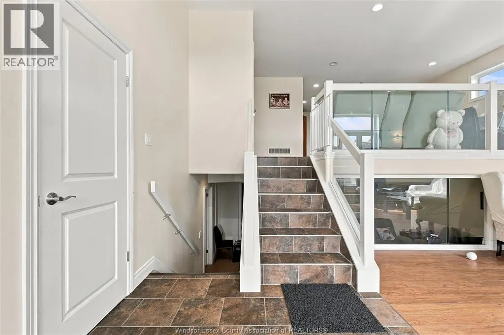 1364 MATTHEW CRESCENT