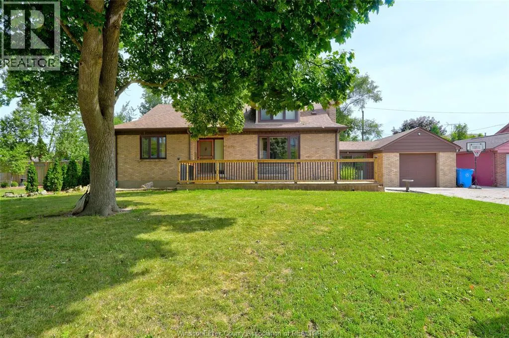 2574 BUCKINGHAM