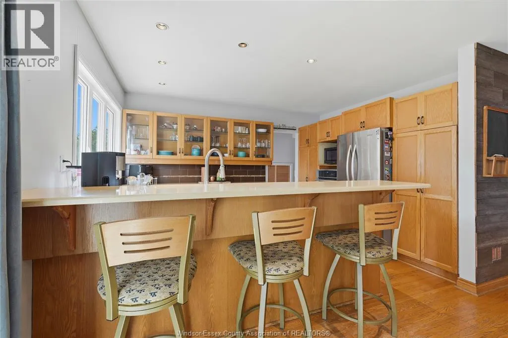 2574 BUCKINGHAM